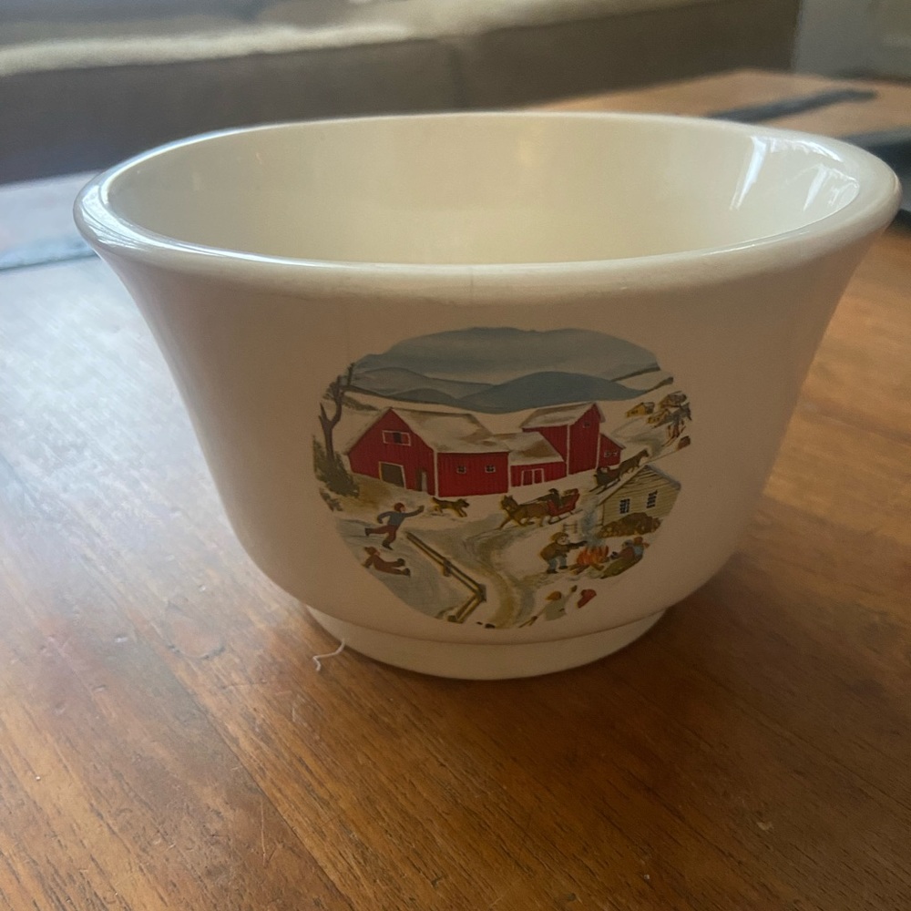 Vintage Haeger Pottery Round Planter